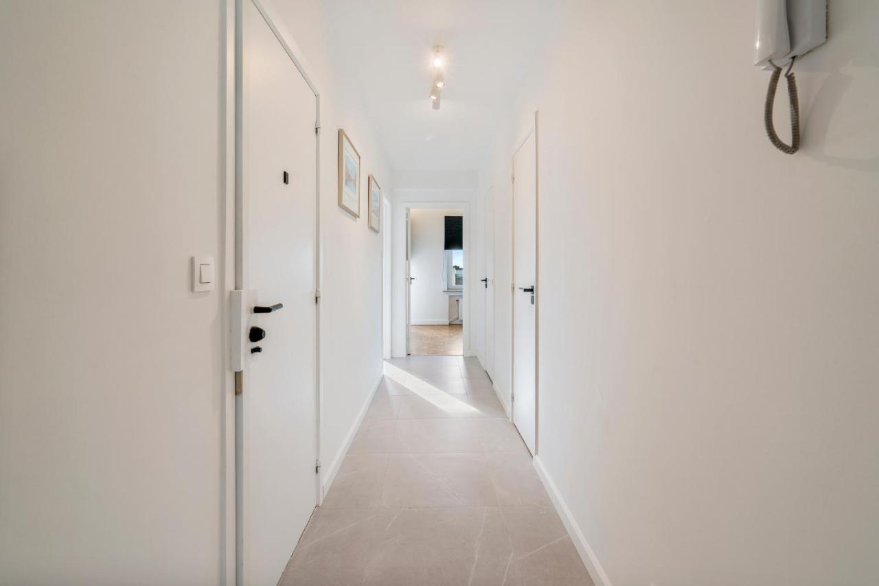 Fantastically Located Modern Apartment With Garage Available Остенде Екстер'єр фото